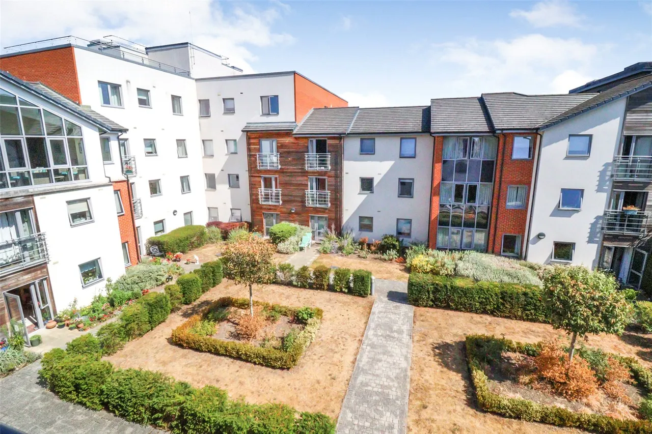Kings Place, Fleet, Hampshire, GU51 3FS, photo 4