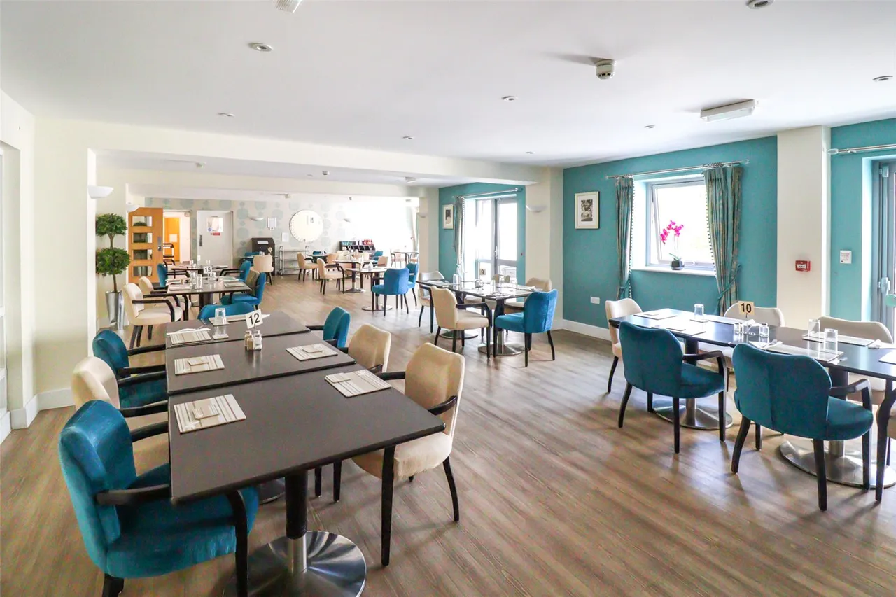 Kings Place, Fleet, Hampshire, GU51 3FS, photo 11