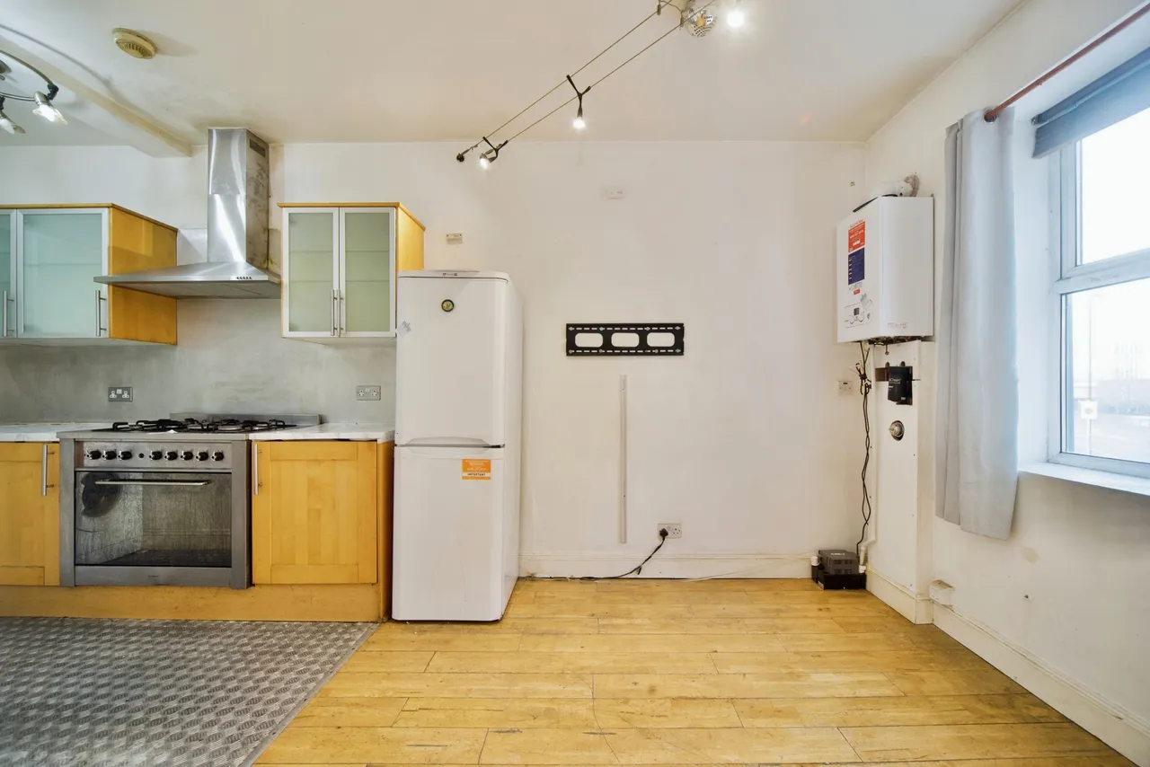 St. Leonards Street, London, E3, photo 4