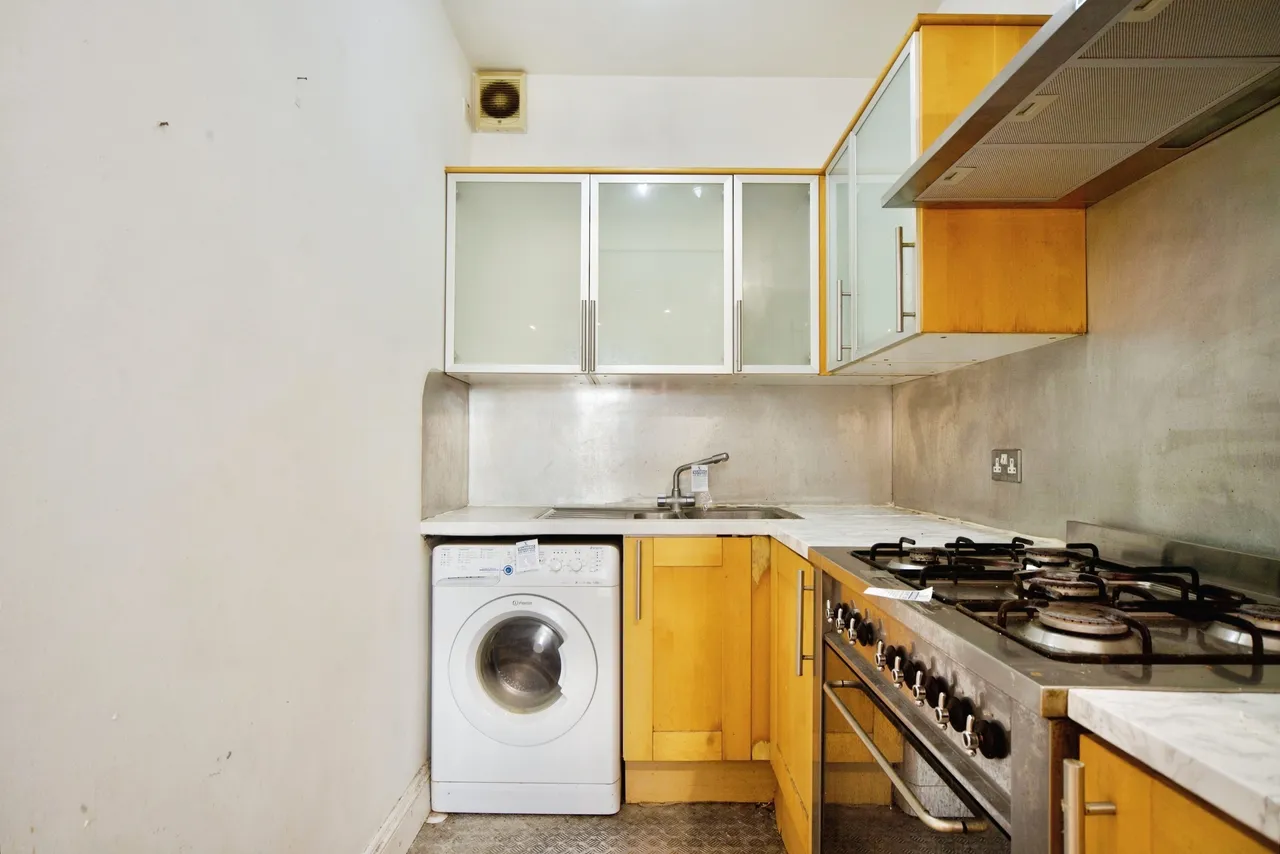 St. Leonards Street, London, E3, photo 12