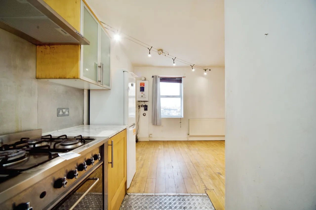 St. Leonards Street, London, E3, photo 13