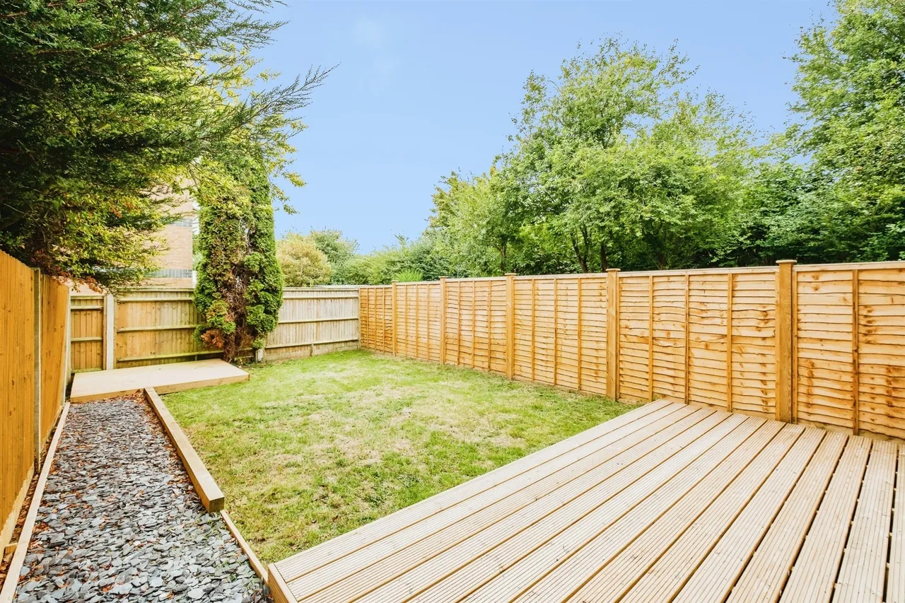Highclere Way, Worthing, BN13, photo 12