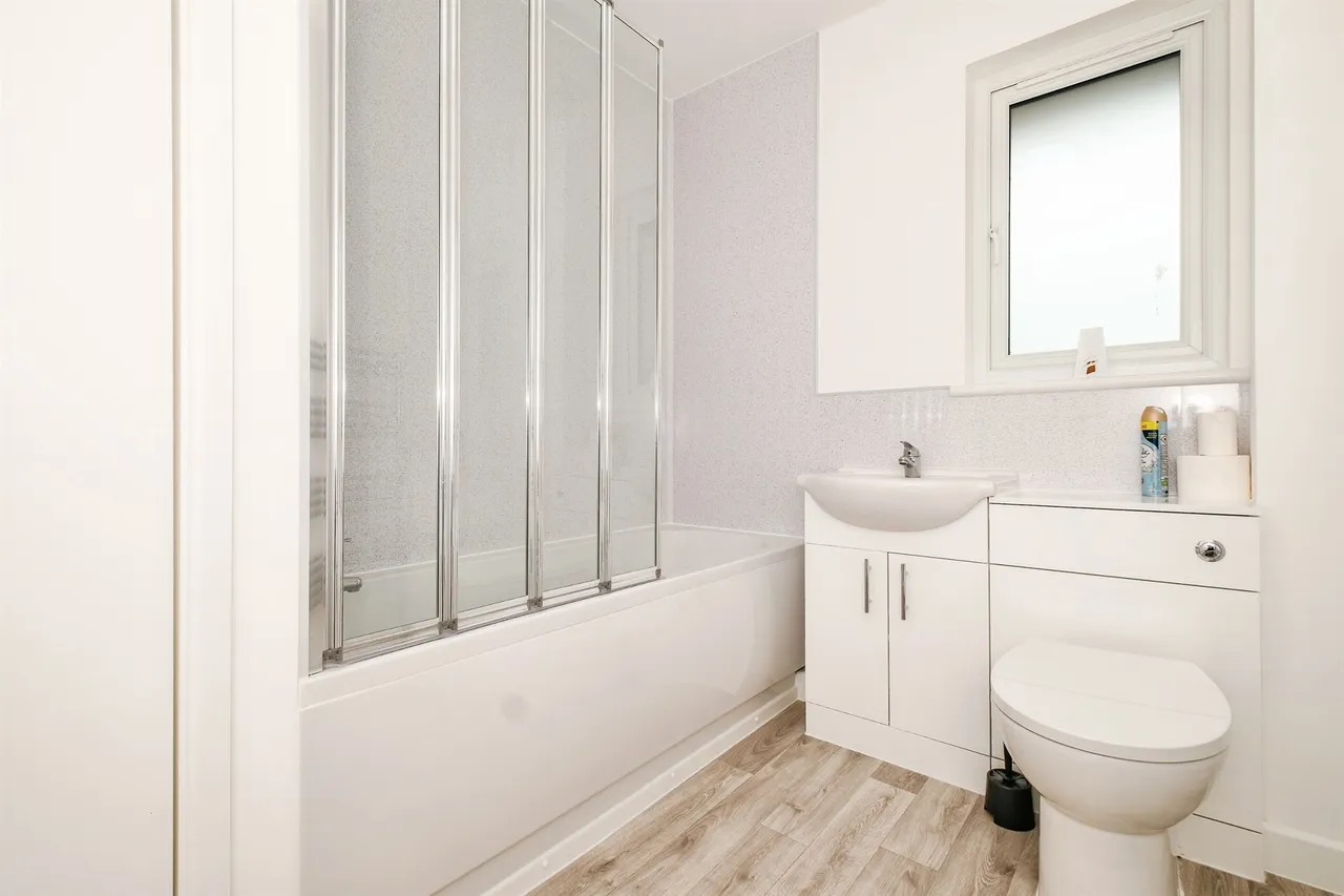Highclere Way, Worthing, BN13, photo 10