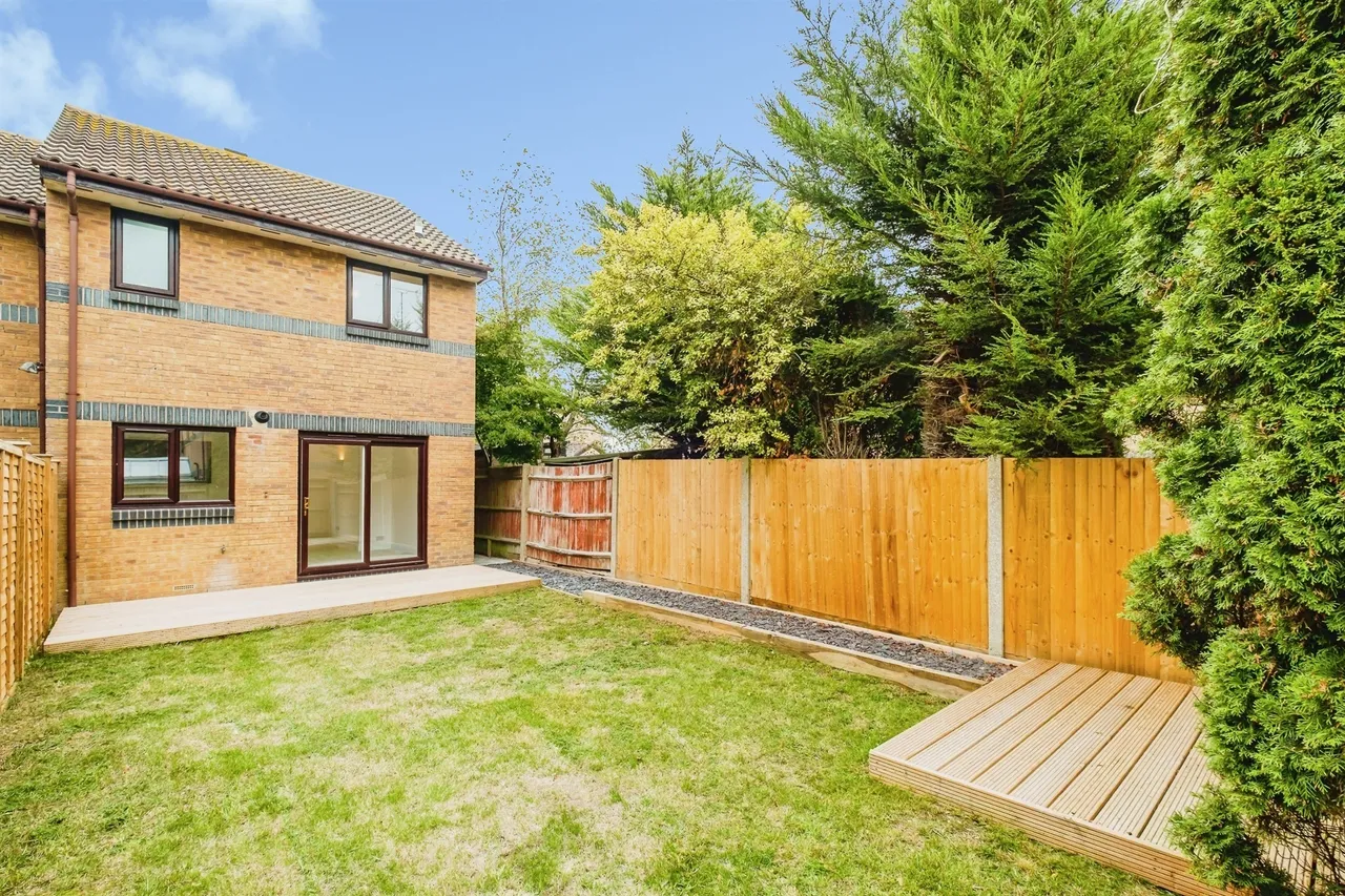 Highclere Way, Worthing, BN13, photo 11