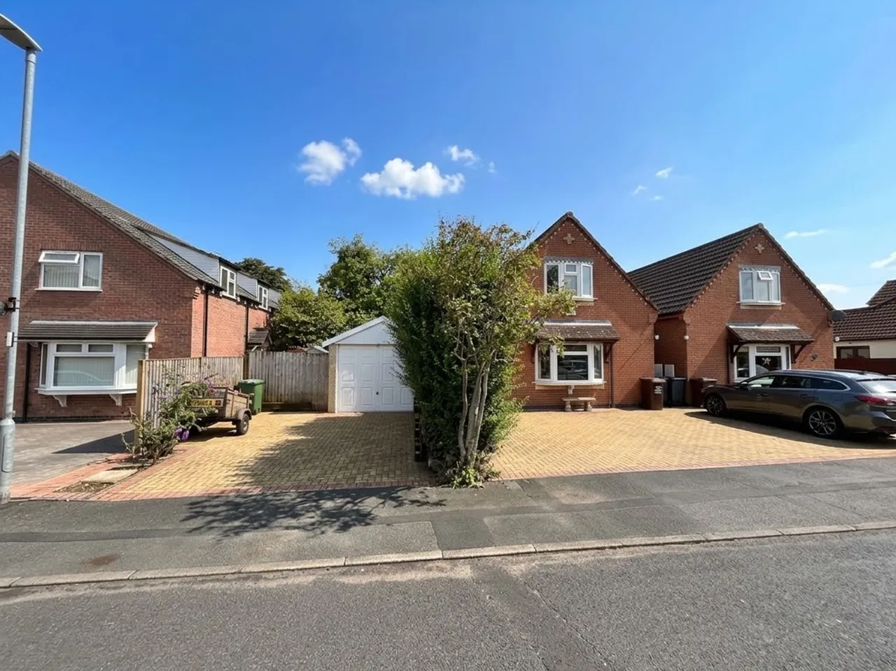 3 bed house for sale — Molyneux Drive, Sileby, LE12