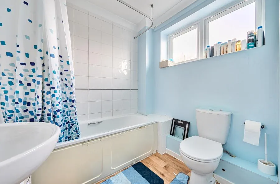 Chatham Close, Salisbury, SP1, photo 6
