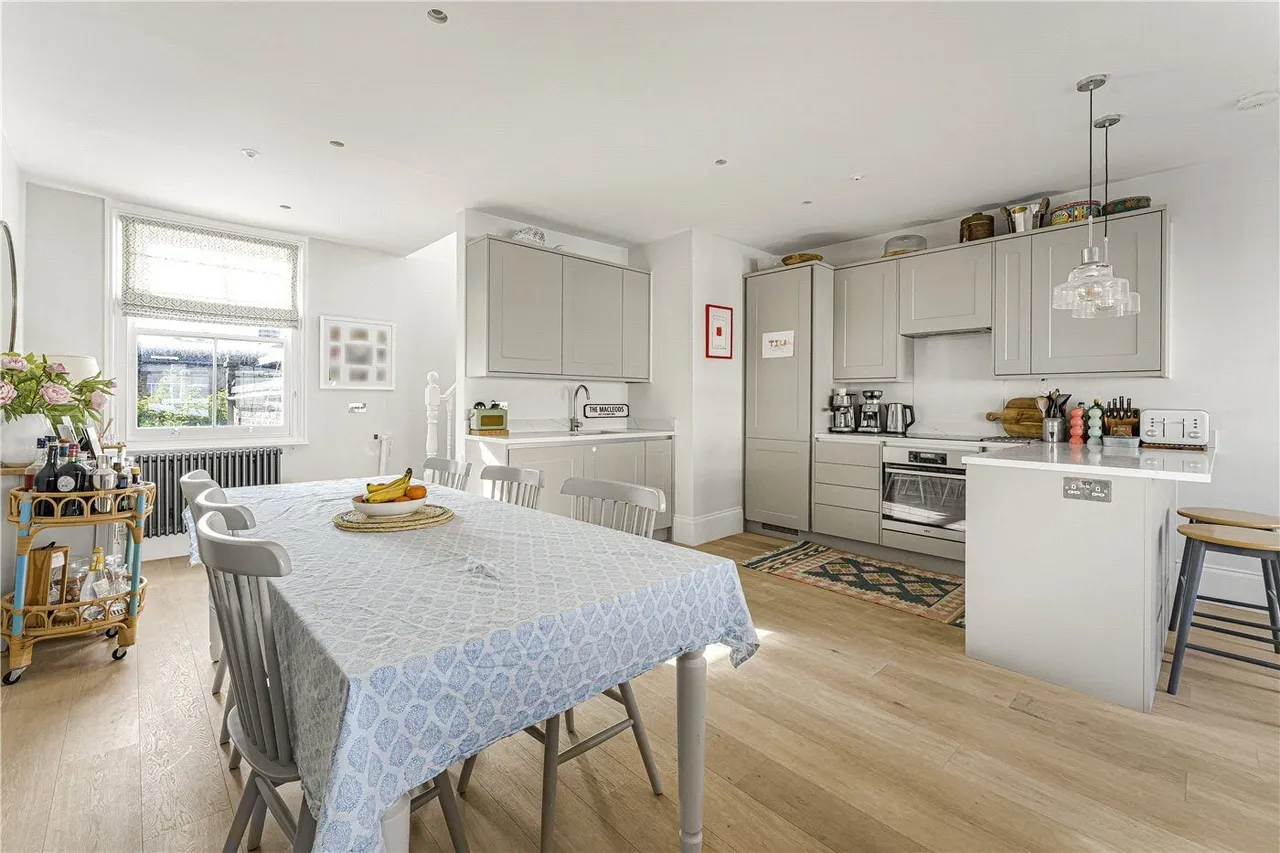 Radipole Road, London, SW6, photo 17