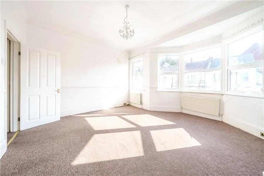 Cowper Street, Hove, BN3, photo 2