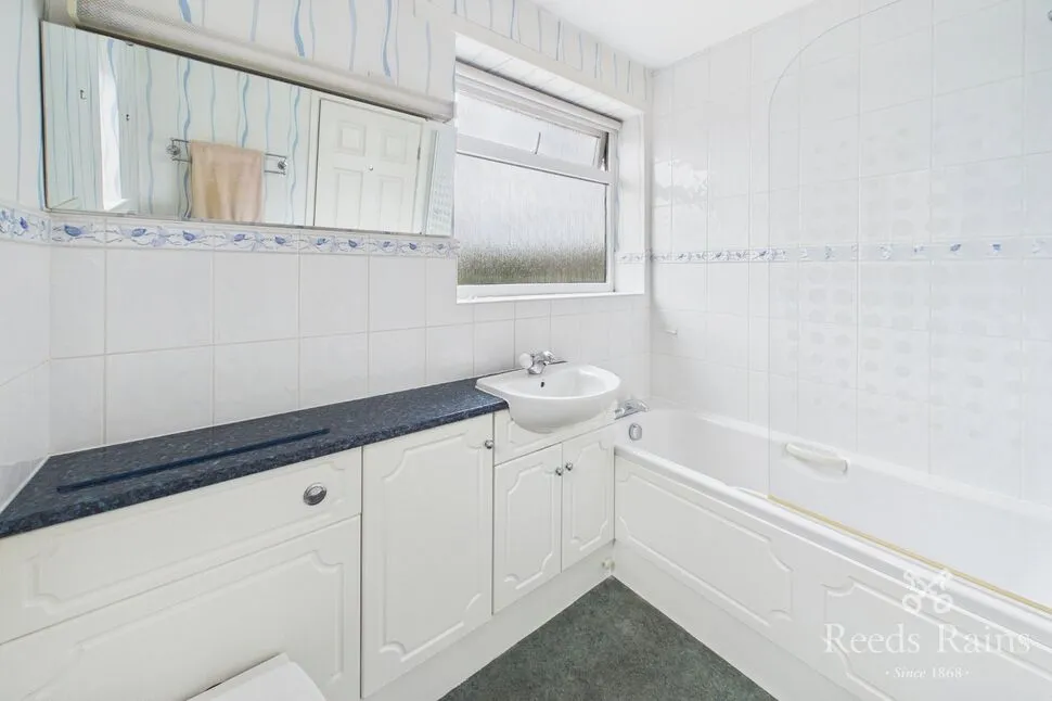 Broadowler Lane, Ossett, West Yorkshire, WF5, photo 9
