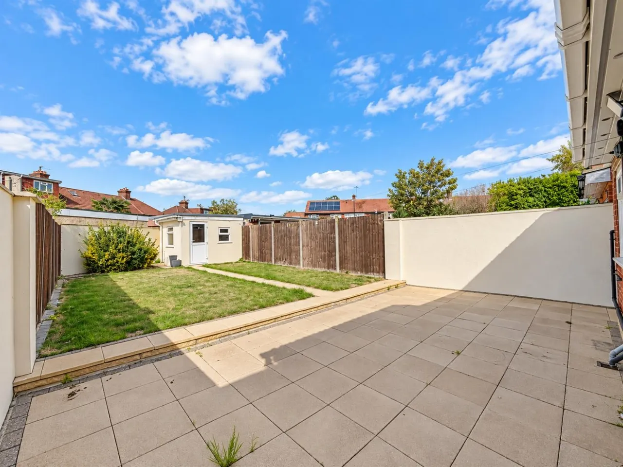 Terraced For SaleField Close, Cranford, TW4, photo 6