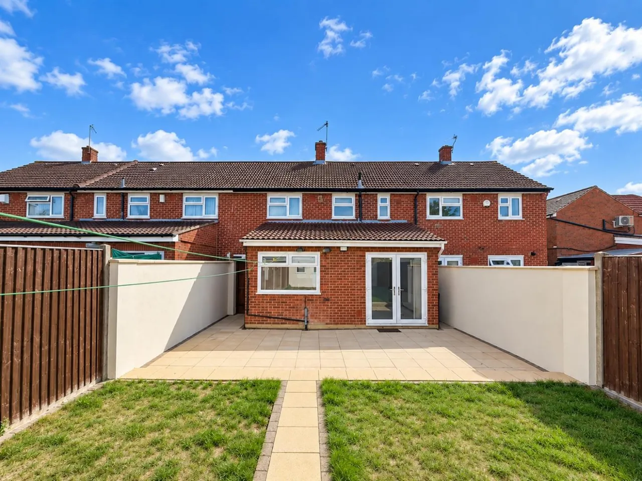 Terraced For SaleField Close, Cranford, TW4, photo 11