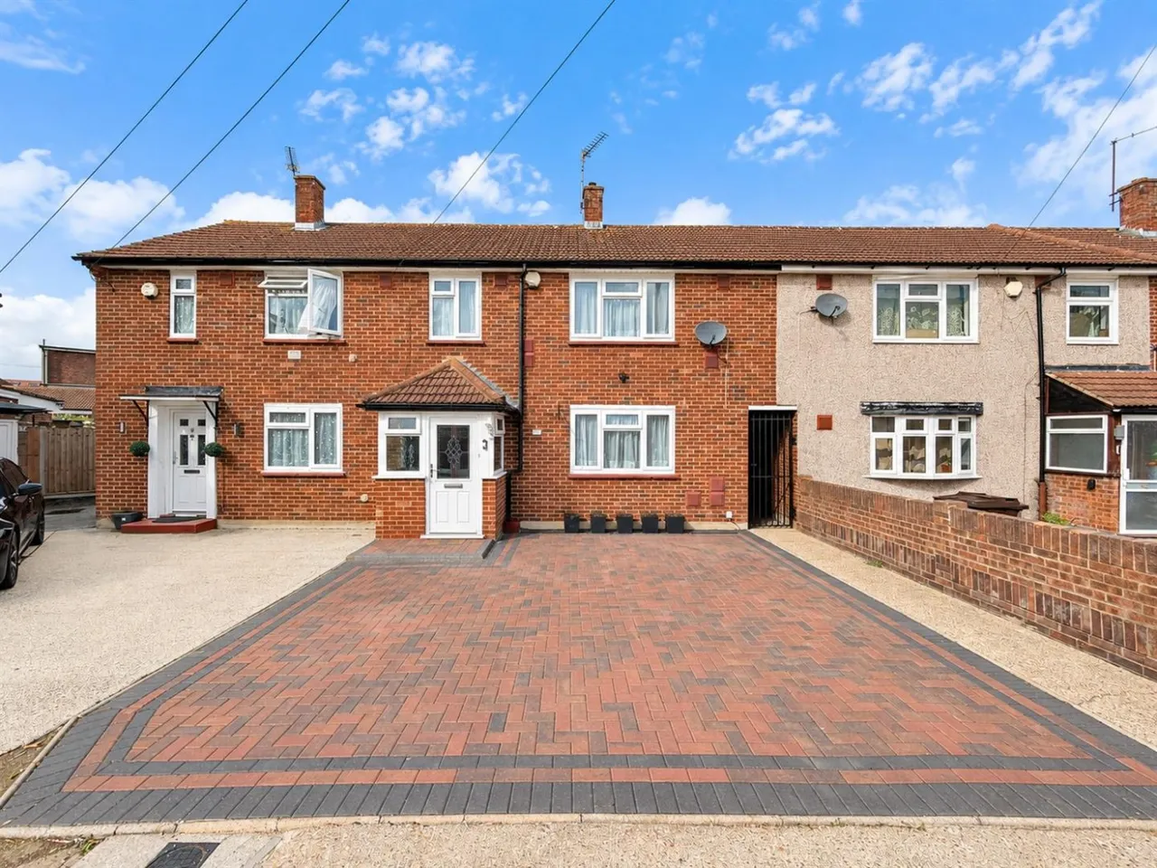 3 bed house for sale, Terraced For SaleField Close, Cranford, TW4