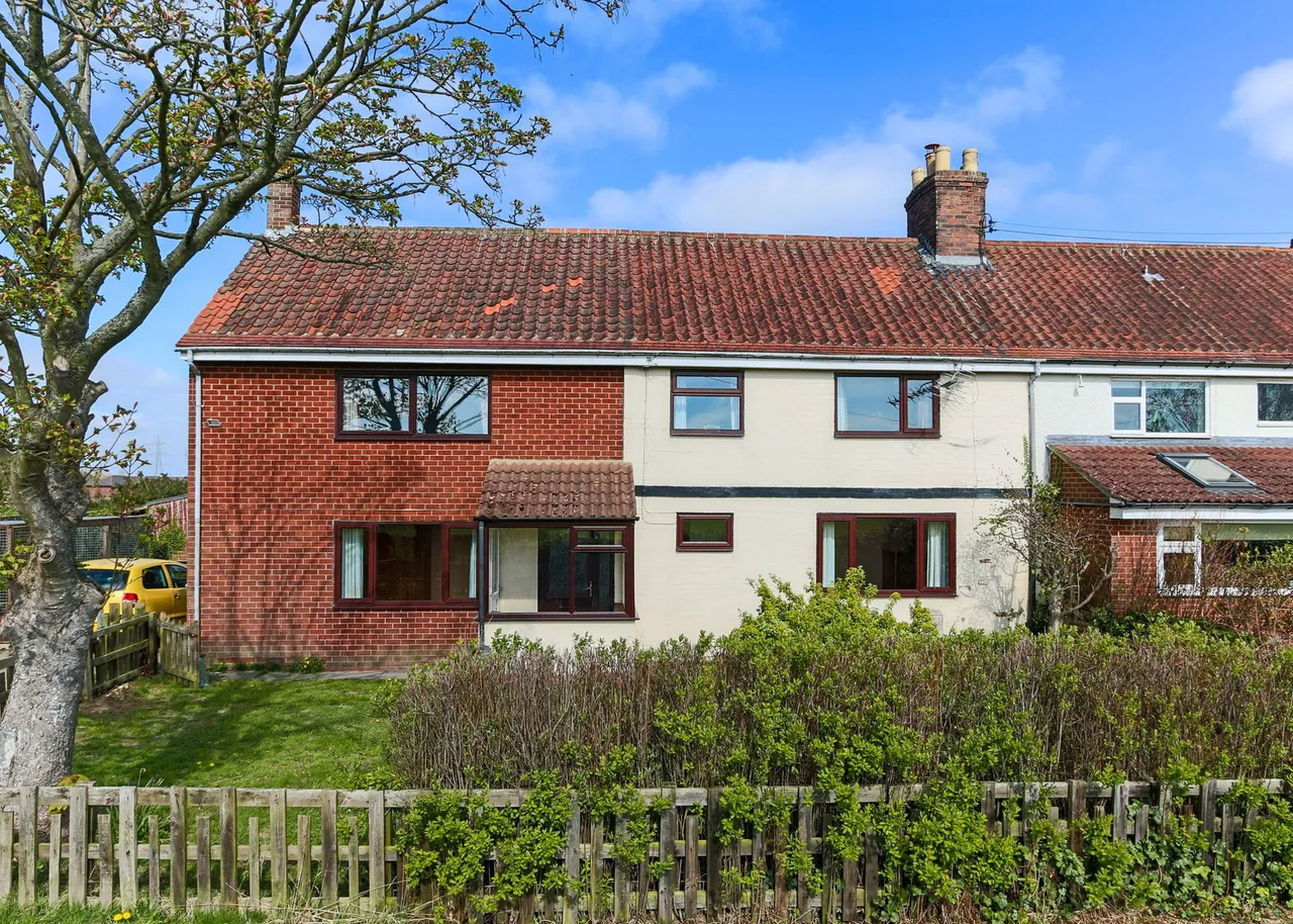 4 bed house for sale — Station Road, Stannington, NE61 6NQ