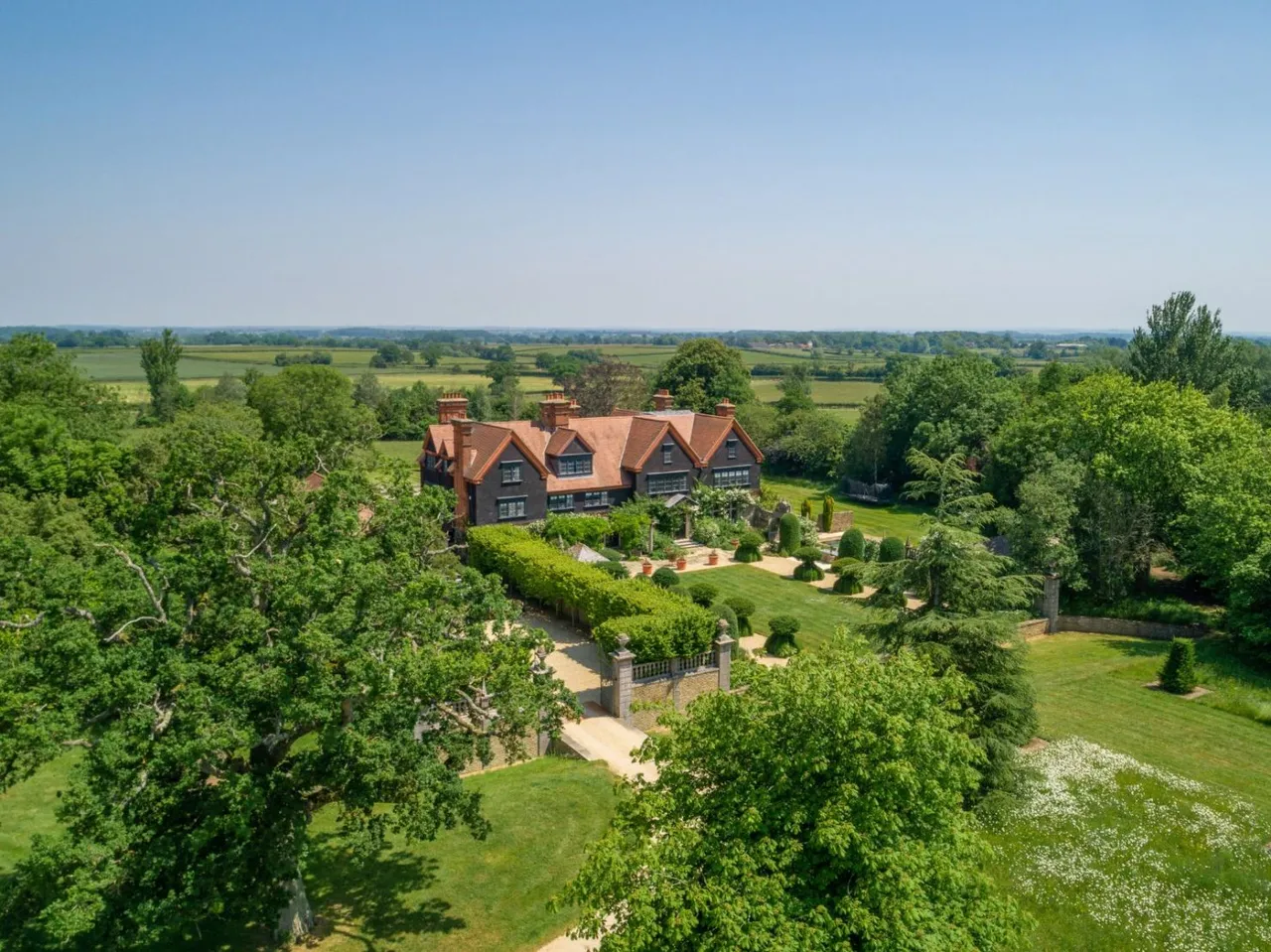 9 bed house for sale — Ladyswood, Malmesbury, Wiltshire, SN16 0LA