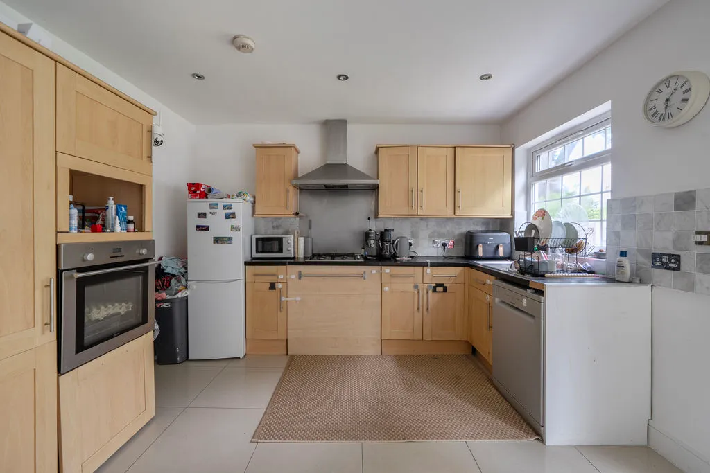 Bargate Close, New Malden KT3 6BG, photo 6