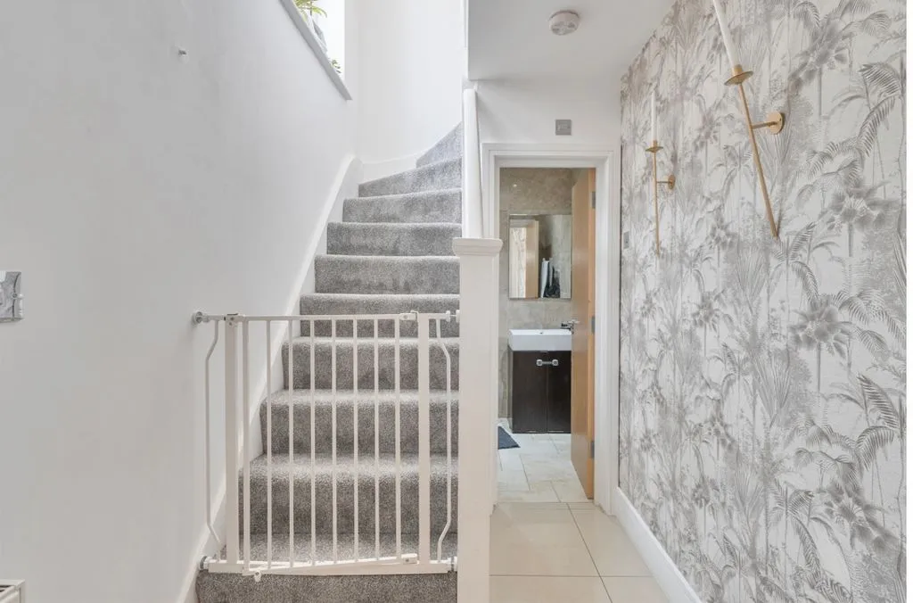 Bargate Close, New Malden KT3 6BG, photo 8