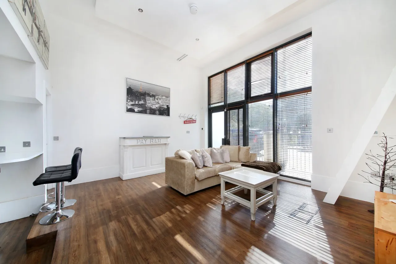 Gwynne Road, London, SW11, photo 2