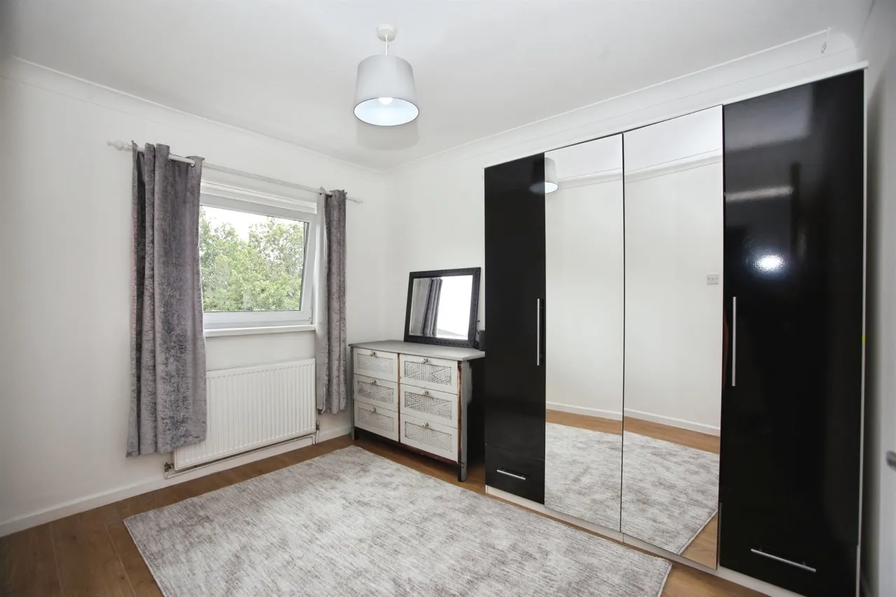 Hawthorn Park PONTYCLUN, CF72, photo 16