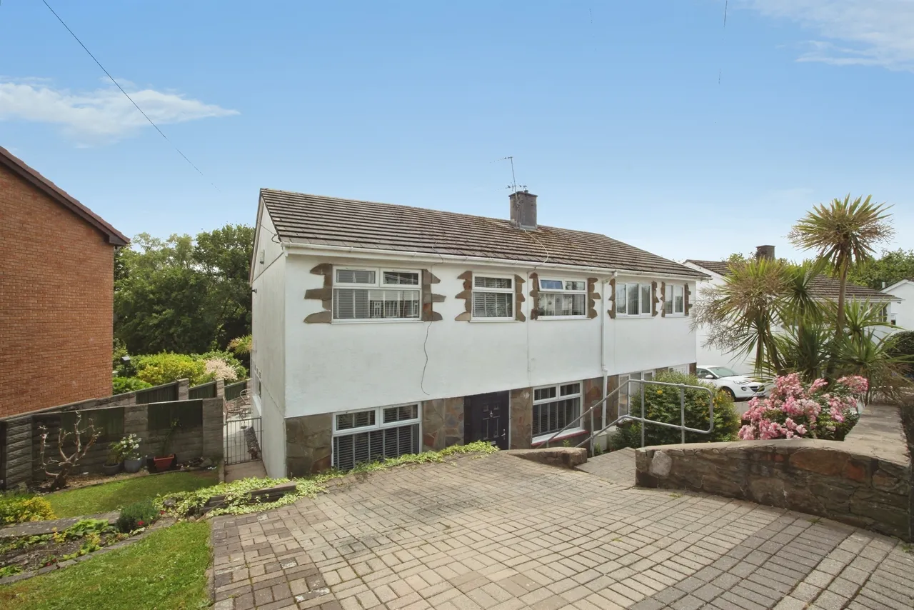 Hawthorn Park PONTYCLUN, CF72, photo 7