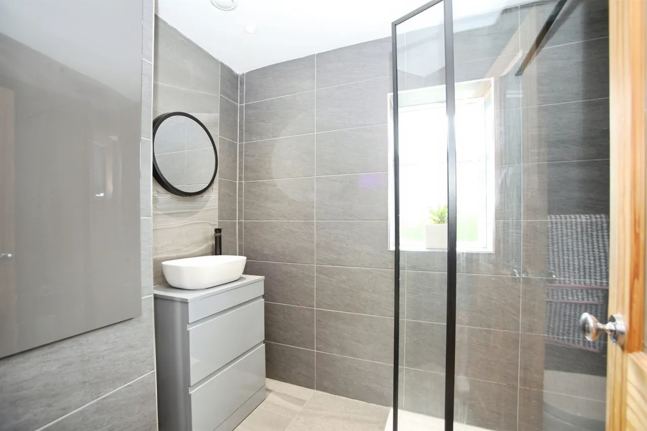 Hawthorn Park PONTYCLUN, CF72, photo 12