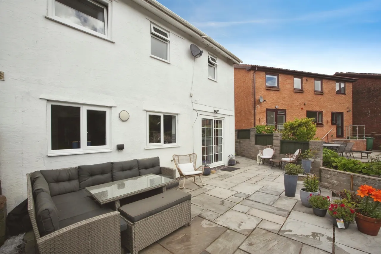 Hawthorn Park PONTYCLUN, CF72, photo 19