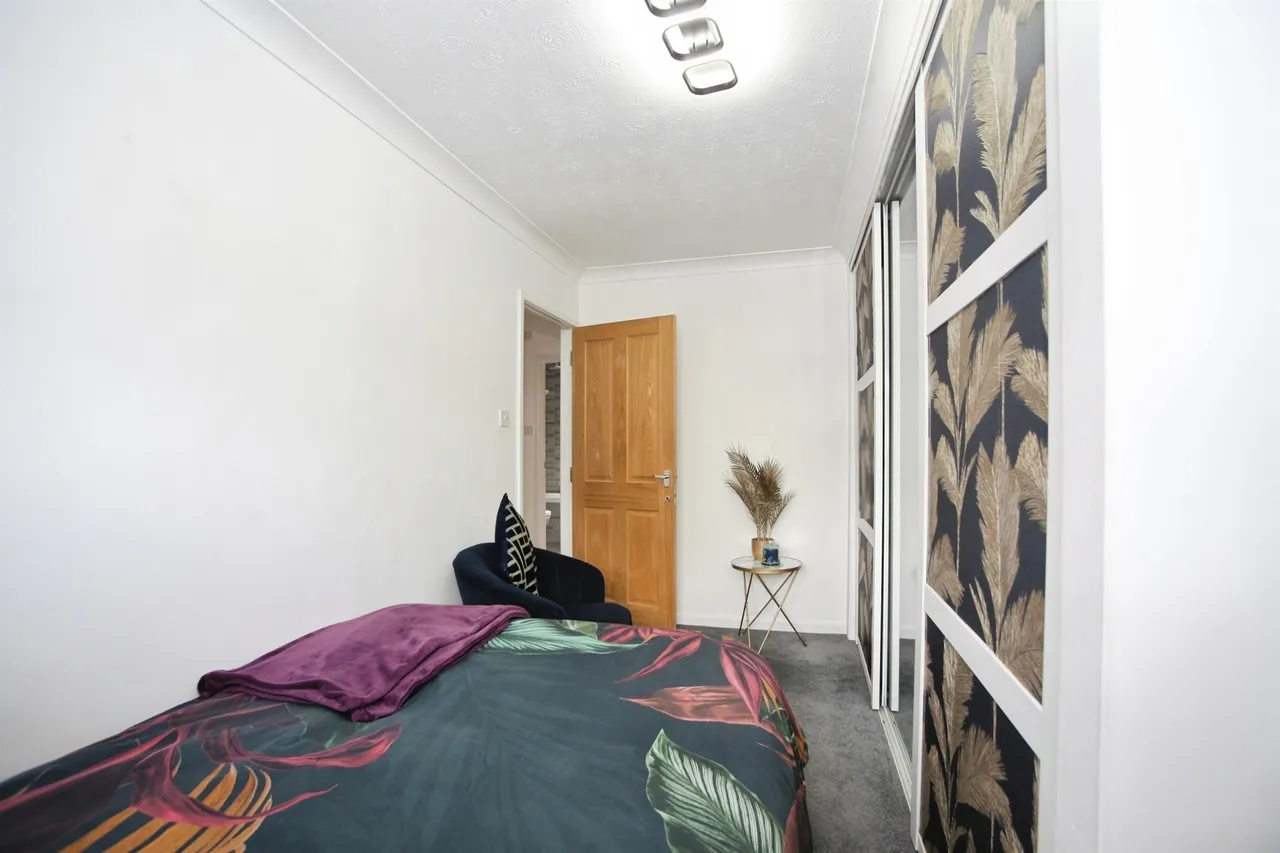 Hawthorn Park PONTYCLUN, CF72, photo 14