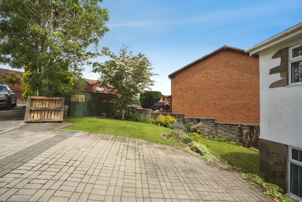Hawthorn Park PONTYCLUN, CF72, photo 20