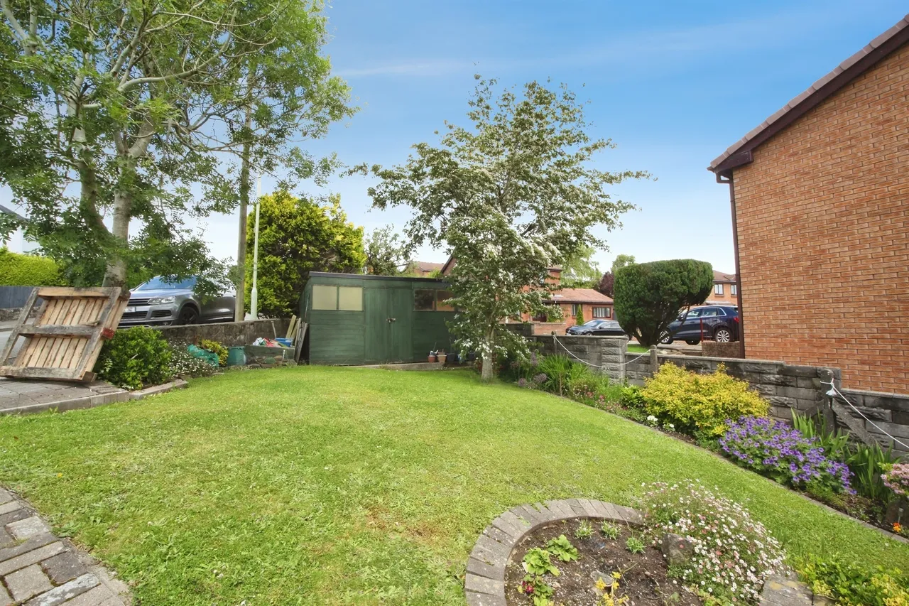 Hawthorn Park PONTYCLUN, CF72, photo 4