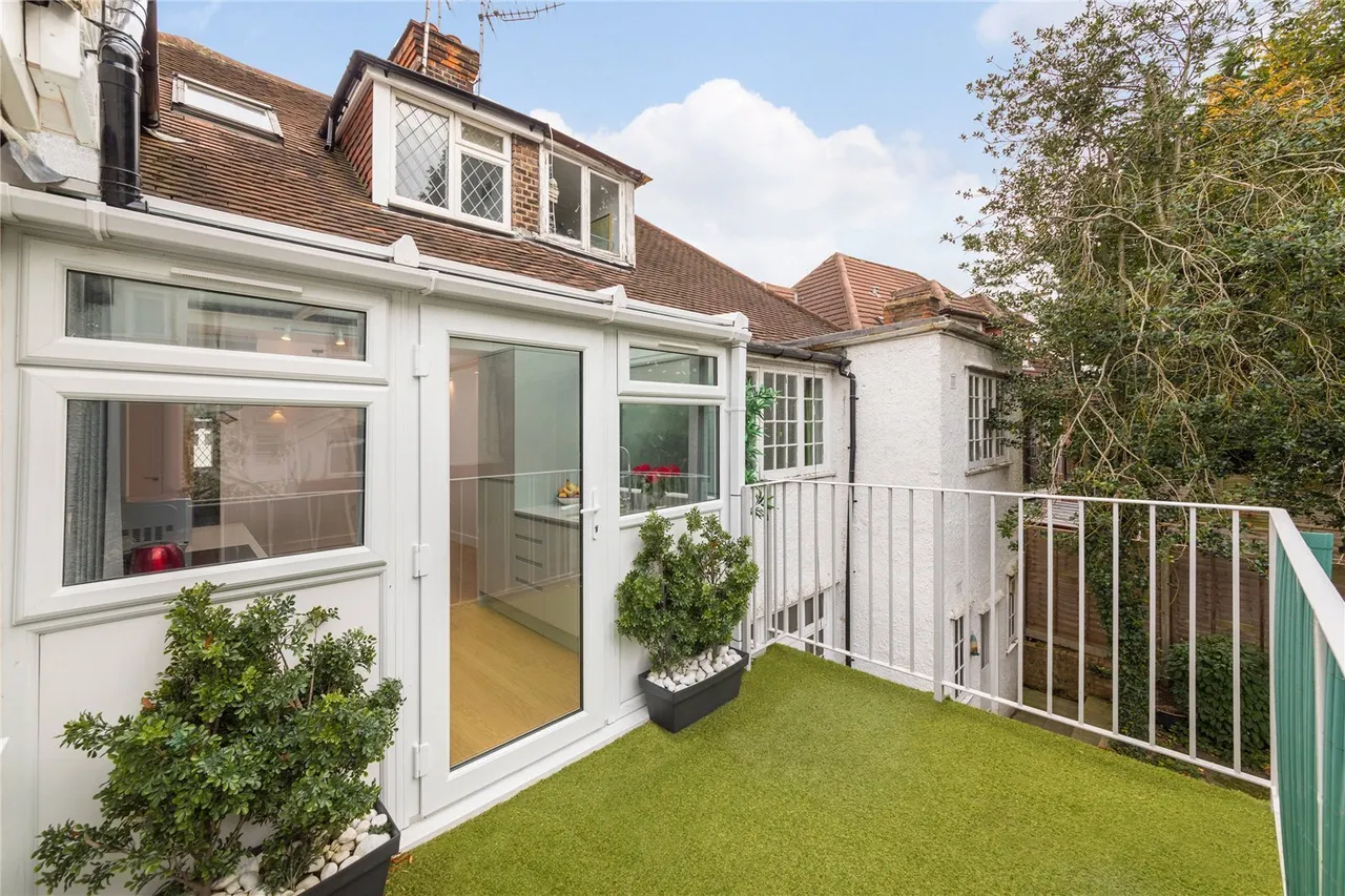 North End Road, Golders Green, NW11, photo 16