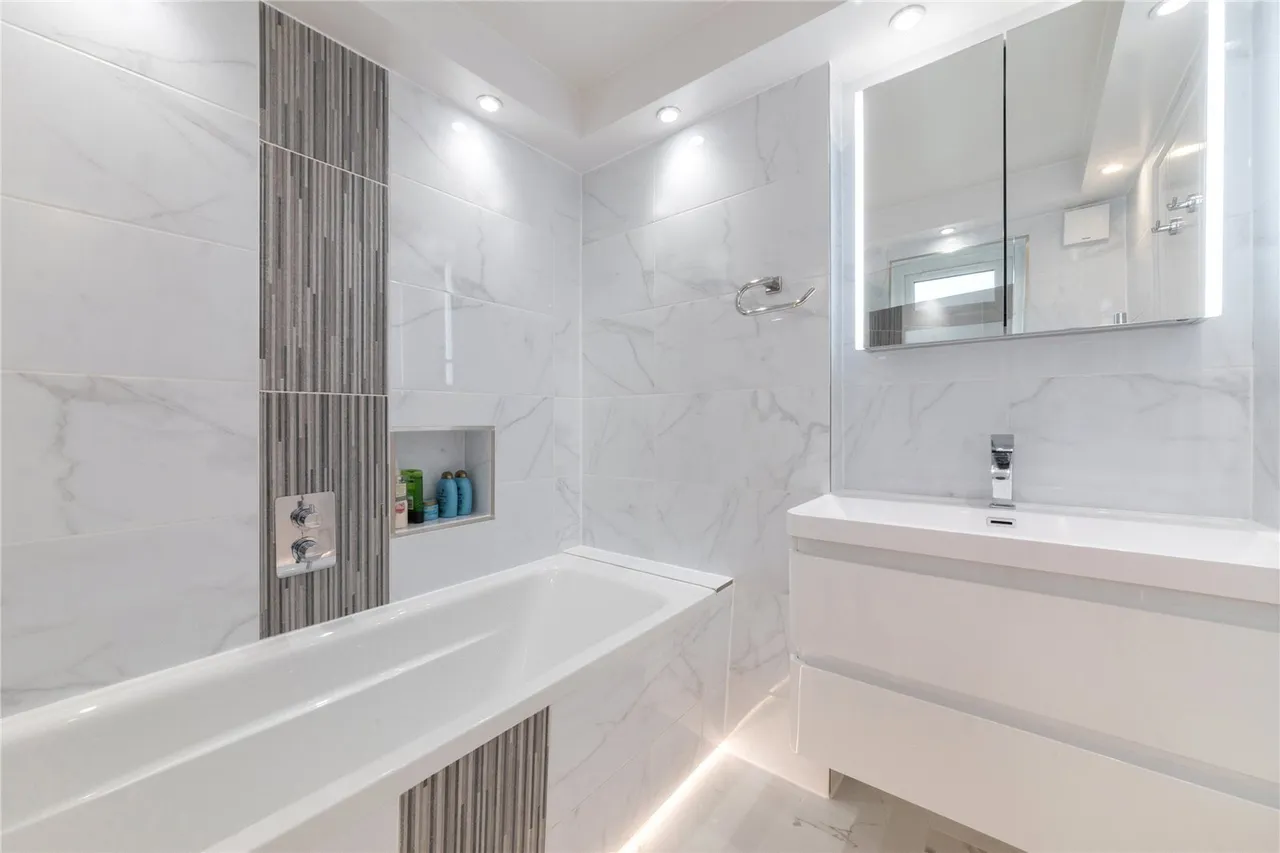 North End Road, Golders Green, NW11, photo 5
