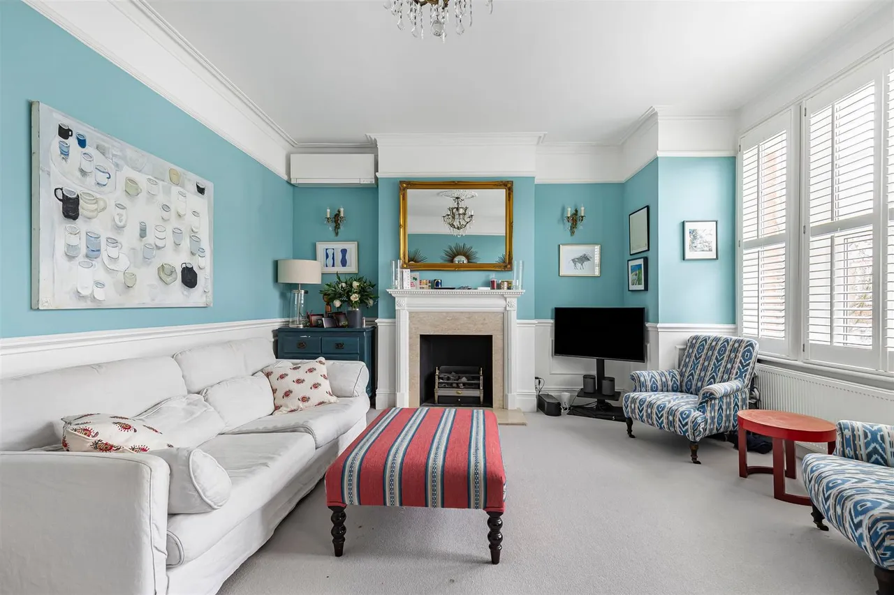 2 bed flat to rent, Lyric Road, Barnes, SW13
