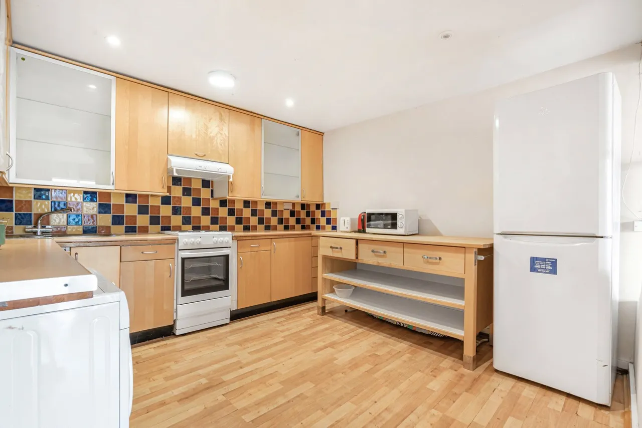 St. Judes Road, Englefield Green, TW20, photo 6