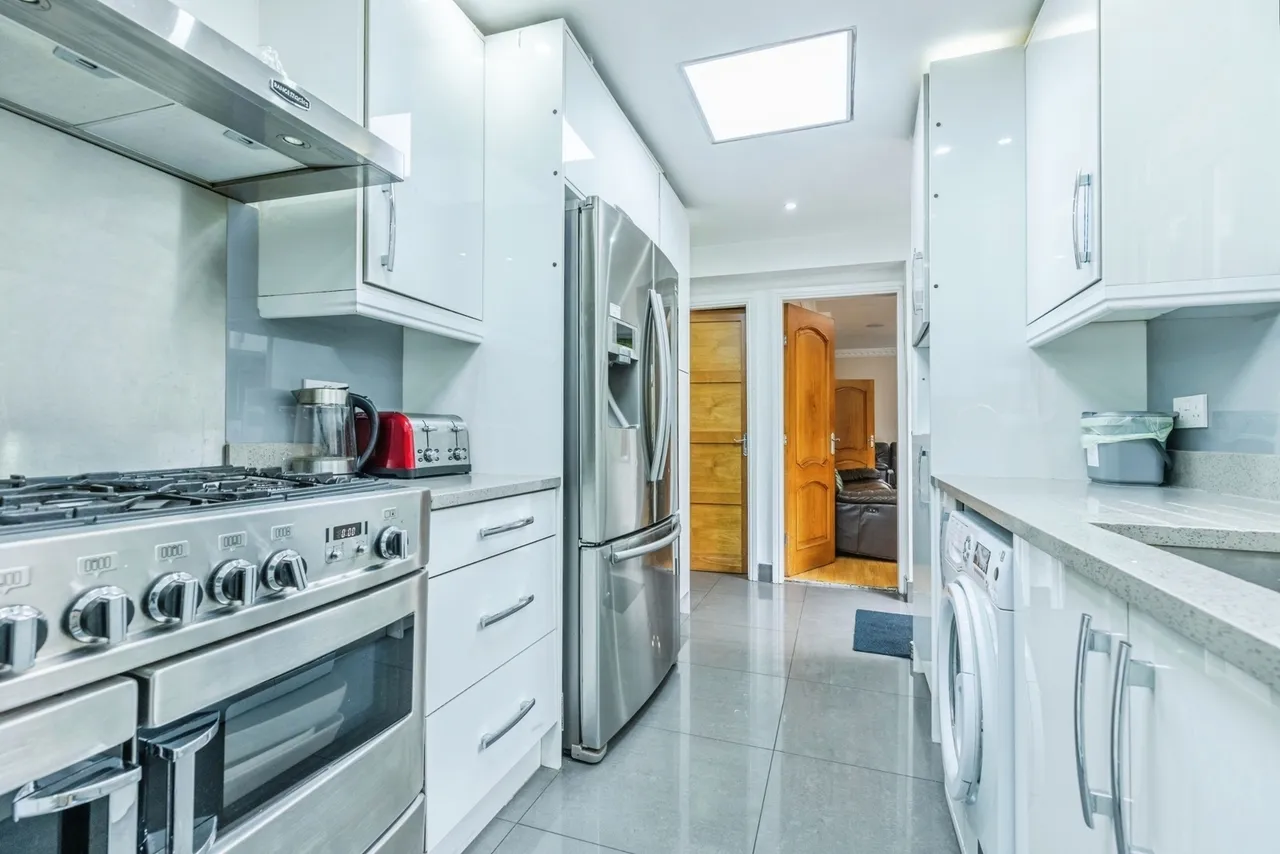 Kilnerdeyne Terrace, Rochdale, OL16, photo 9