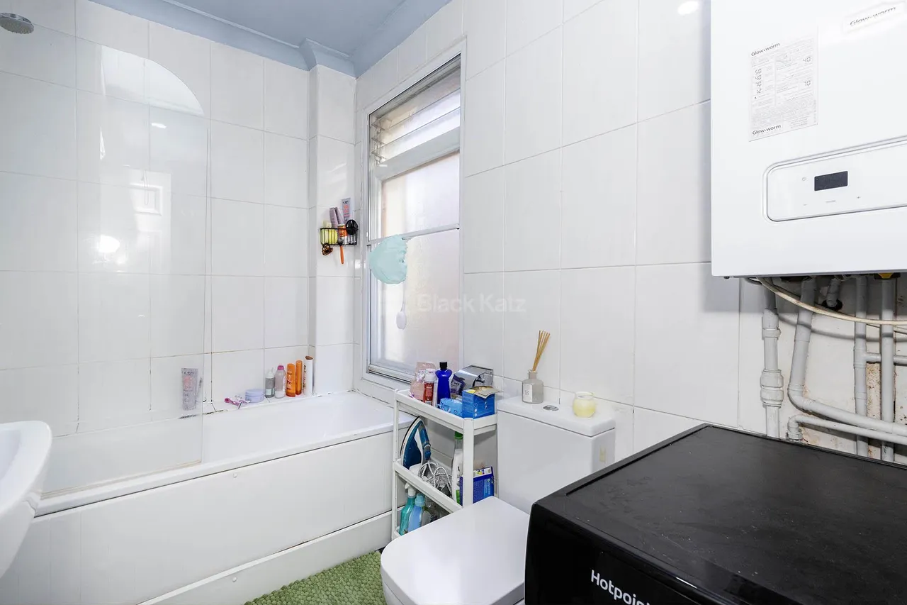 Fordwych Road, London, NW2, photo 11