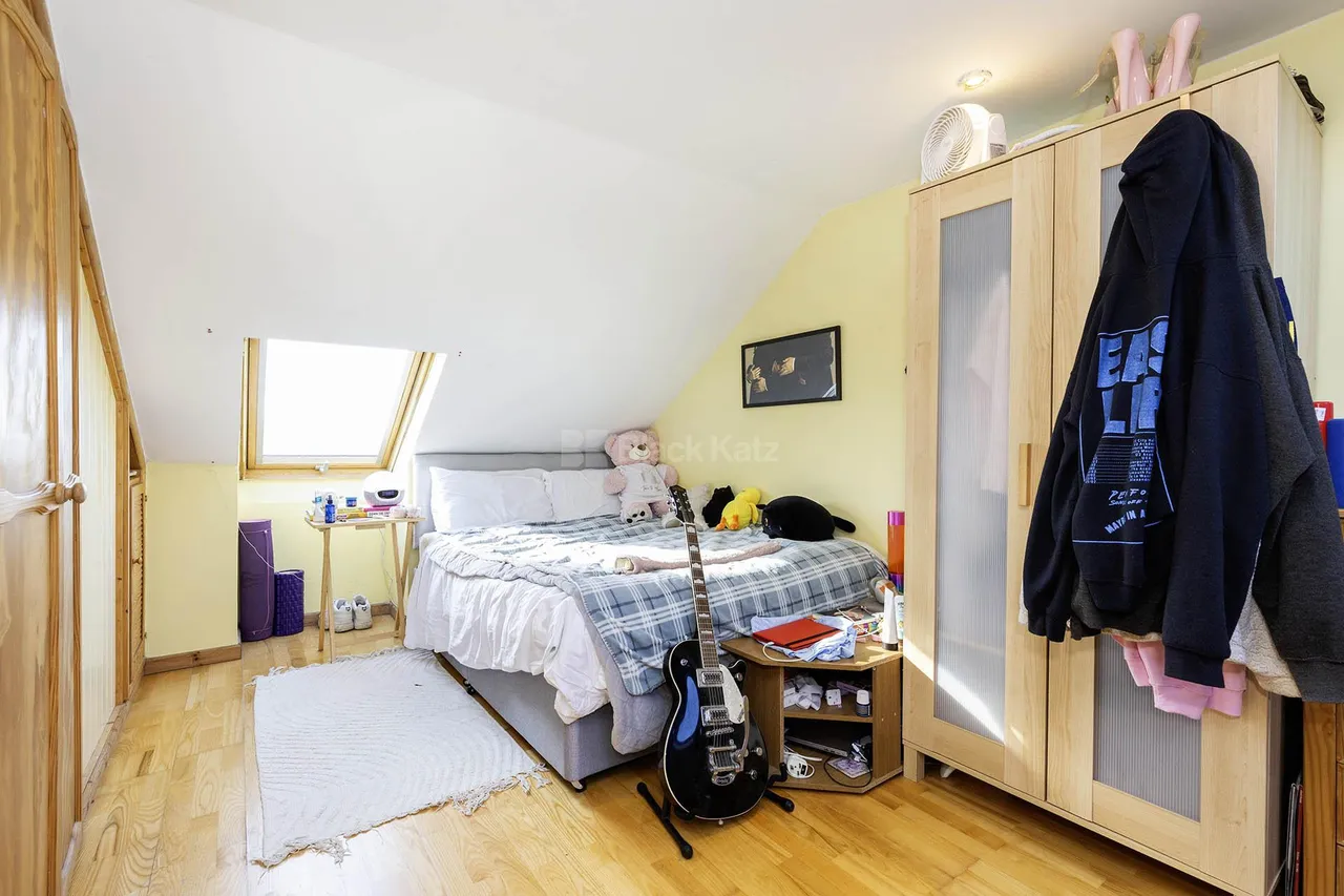 Fordwych Road, London, NW2, photo 10