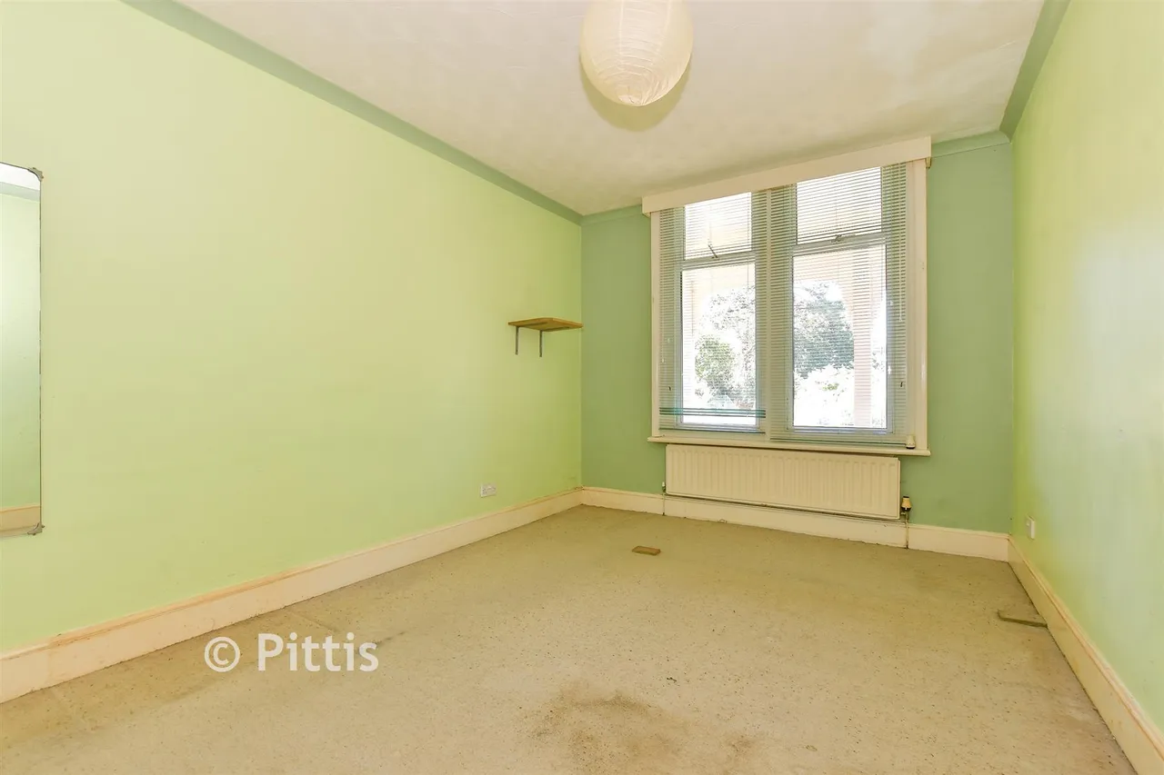 Southdown Road, Freshwater, PO40, photo 5