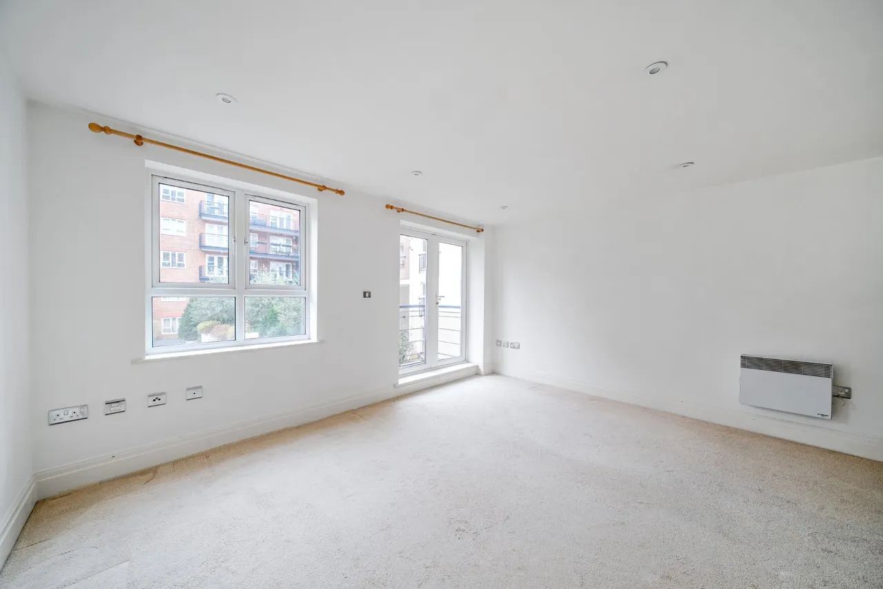 Royal Quarter, Seven Kings Way, Kingston upon Thames, KT2, photo 2