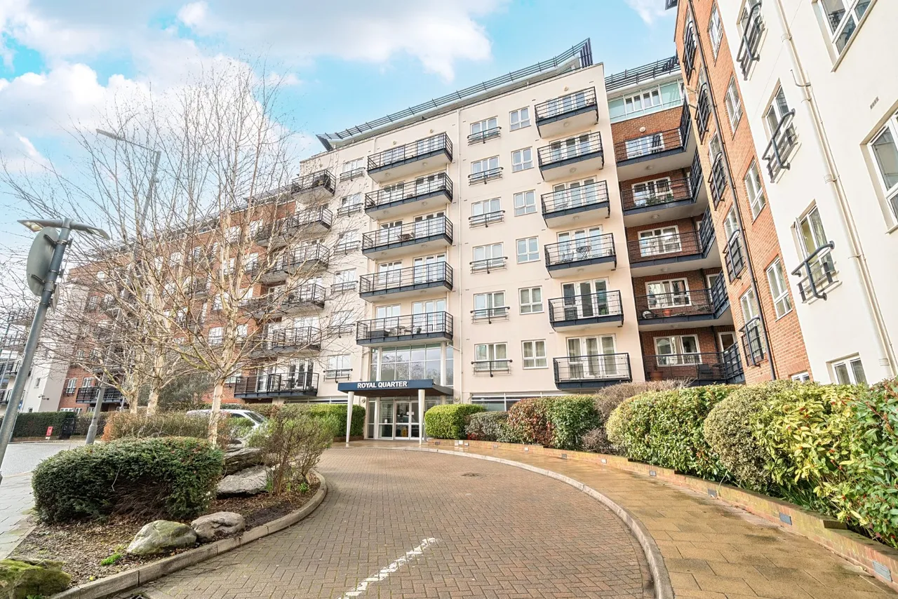 2 bed flat for sale — Royal Quarter, Seven Kings Way, Kingston upon Thames, KT2