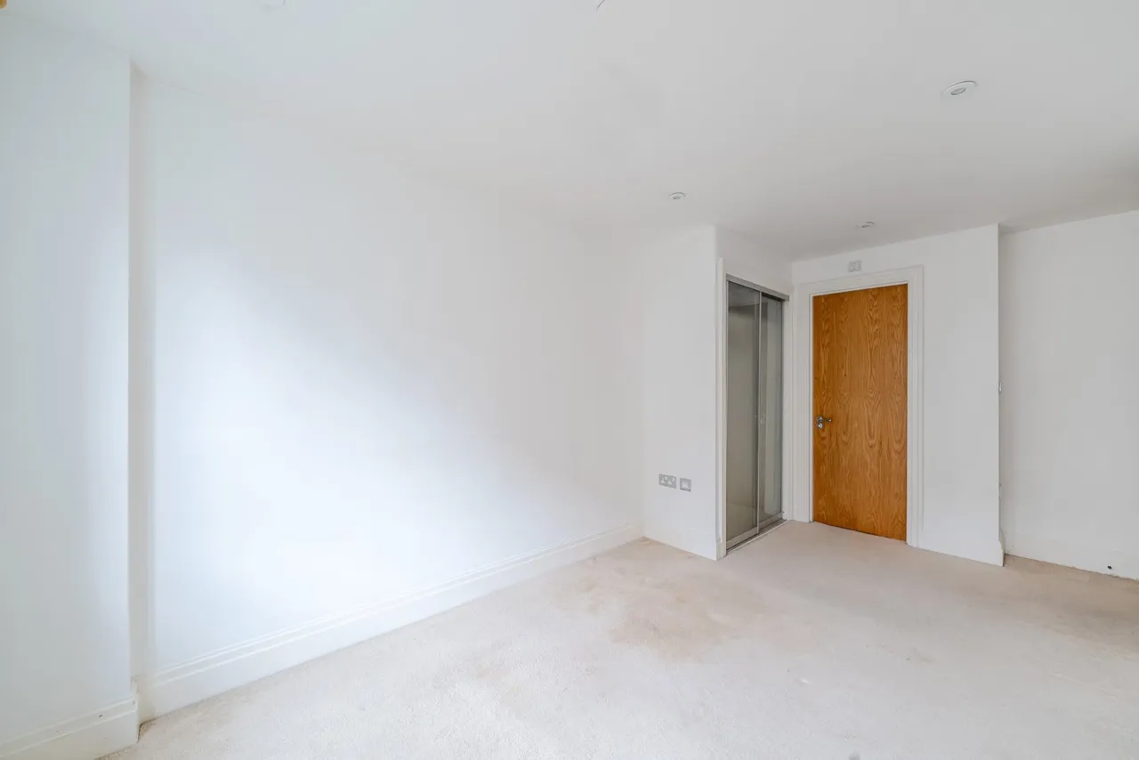 Royal Quarter, Seven Kings Way, Kingston upon Thames, KT2, photo 10