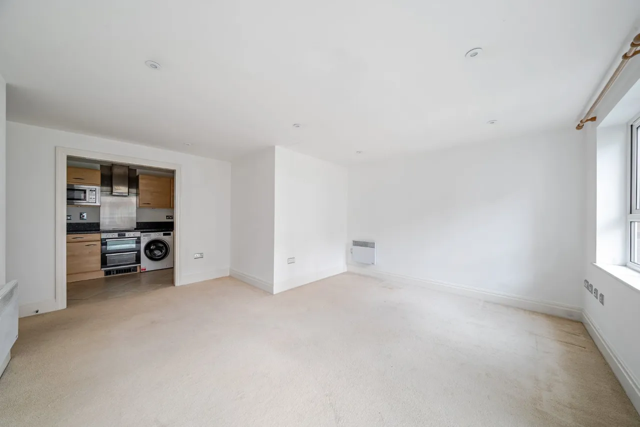 Royal Quarter, Seven Kings Way, Kingston upon Thames, KT2, photo 5