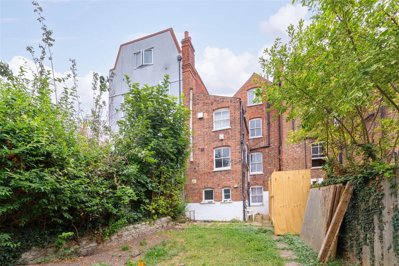 Bramshill Gardens, London, NW5, photo 24