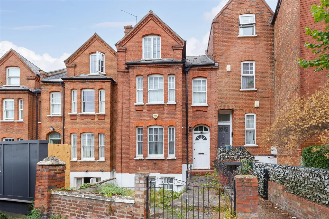 5 bed house for sale, Bramshill Gardens, London, NW5