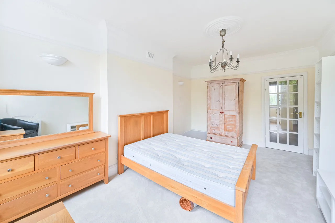 Flat 8, 184 Camberwell Grove, London, photo 6