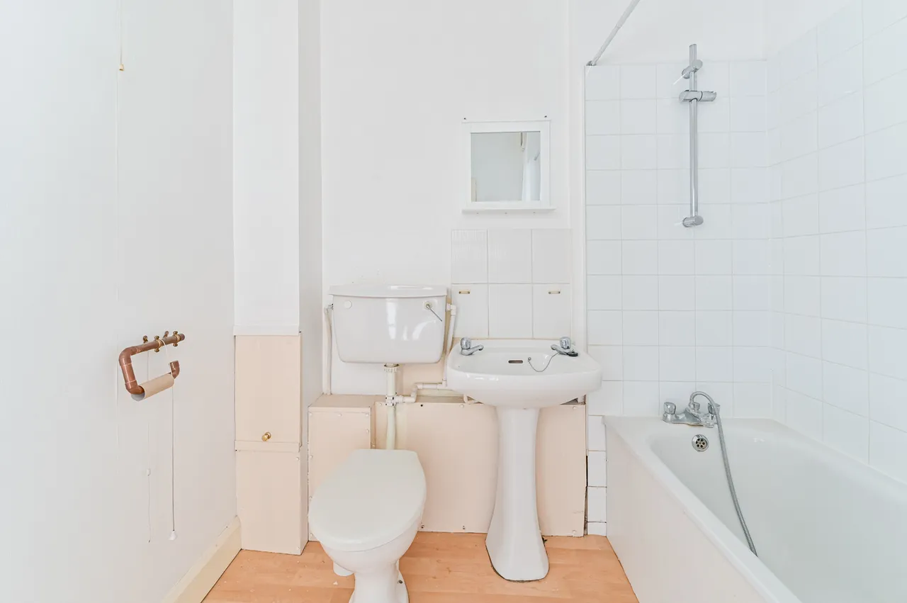 Flat 8, 184 Camberwell Grove, London, photo 10