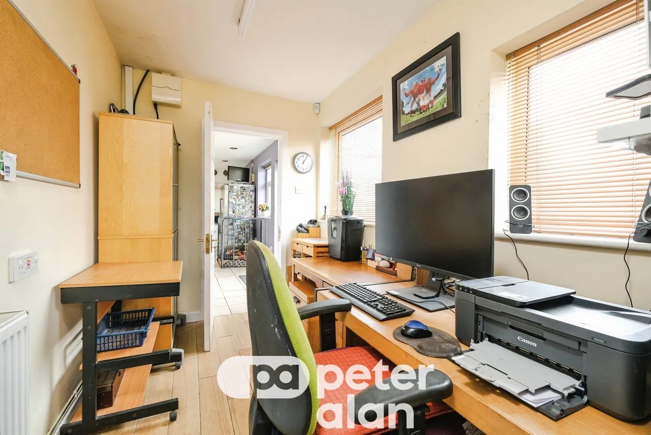 Ridgeway Avenue, Newport, NP20, photo 14