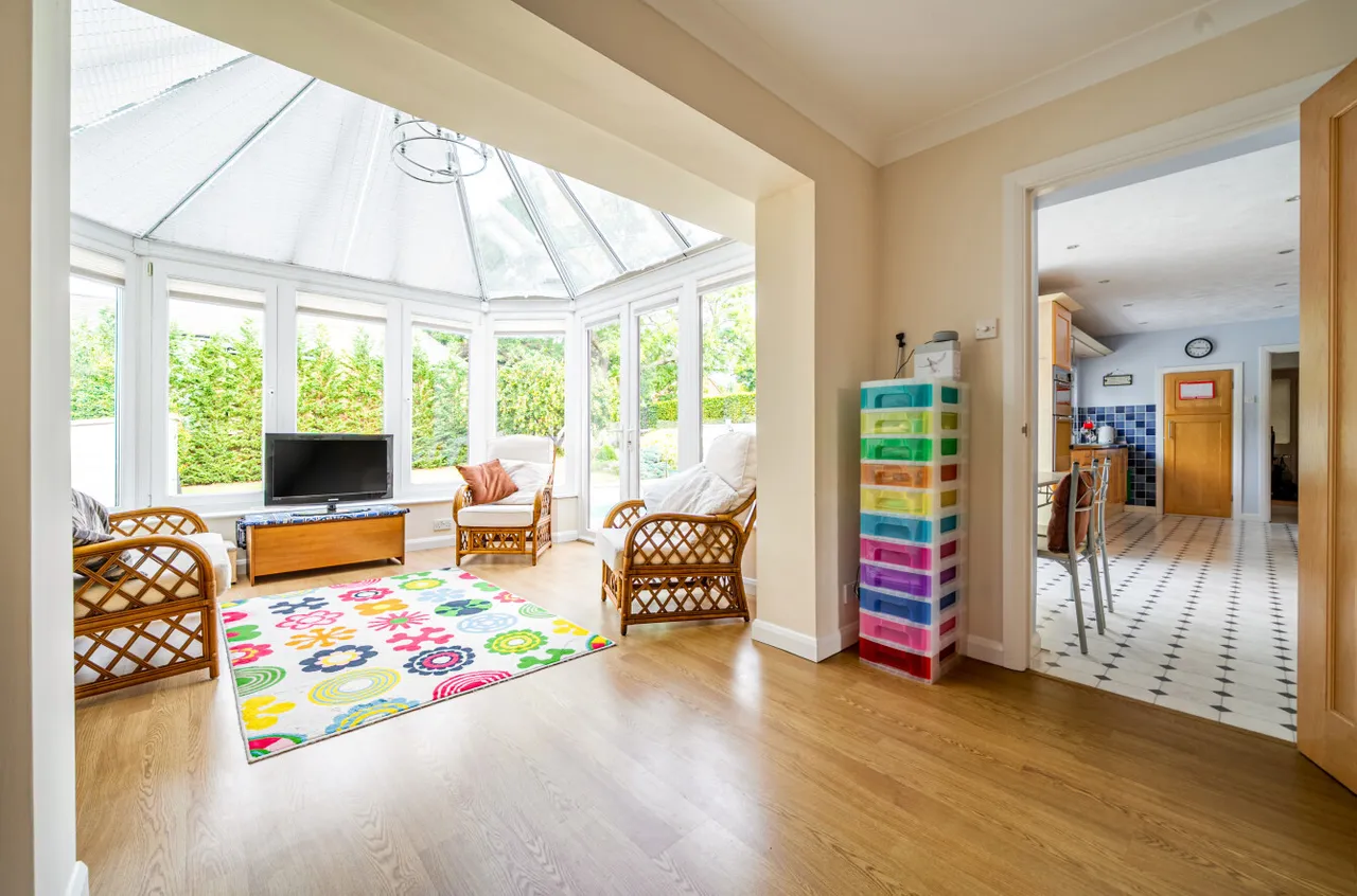 Otterbourne Road, Compton, SO21, photo 8