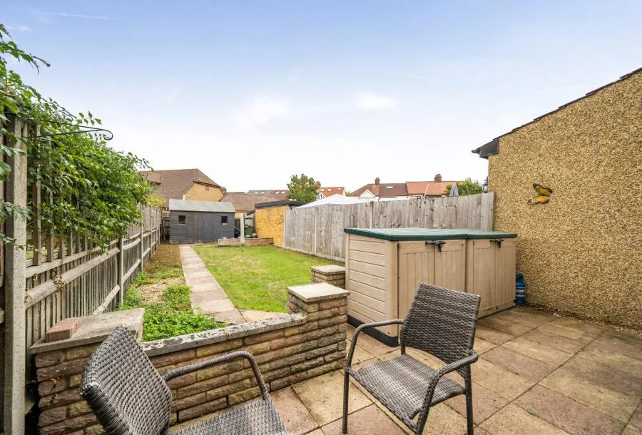 Church Hill Road, Cheam, SM3, photo 3