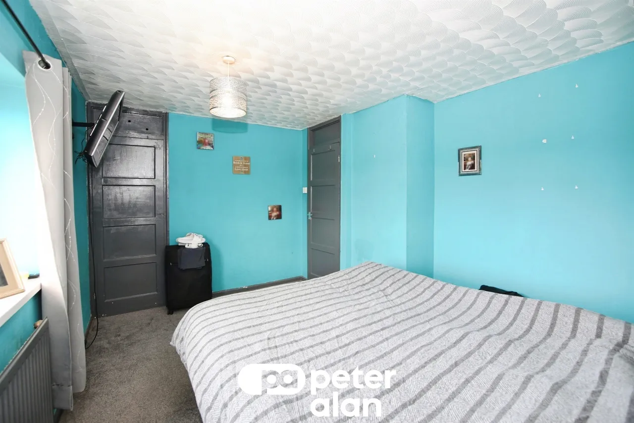 The Close, Hengoed, CF82, photo 8