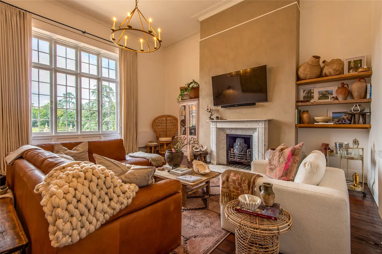 Hurn Court Lane, Hurn, BH23, photo 3