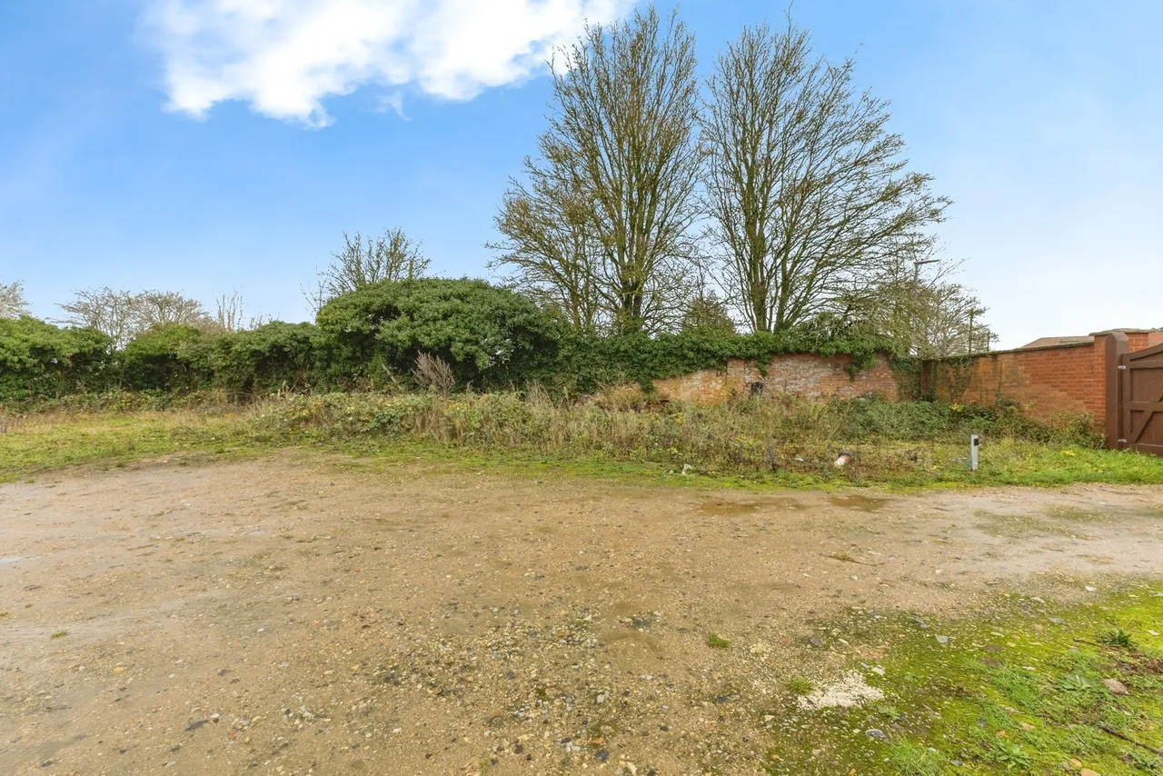 Saham Road, Watton, Thetford, Norfolk, IP25, photo 13